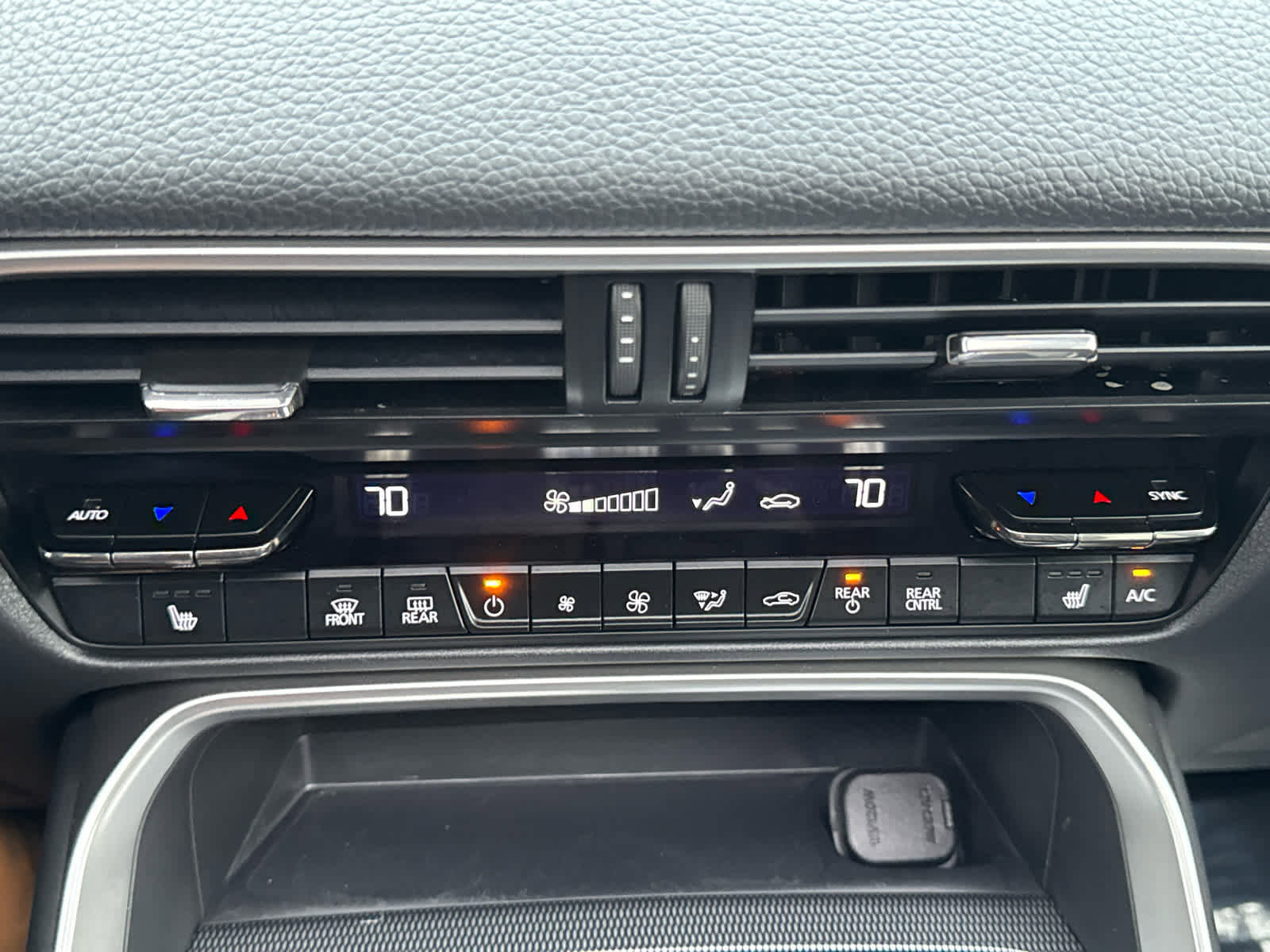 Certified 2024 MAZDA CX-90 Plug-In Hybrid w/ Preferred image 18