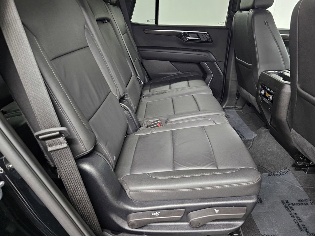 Used 2025 Chevrolet Tahoe LT AWD/4WD image 19