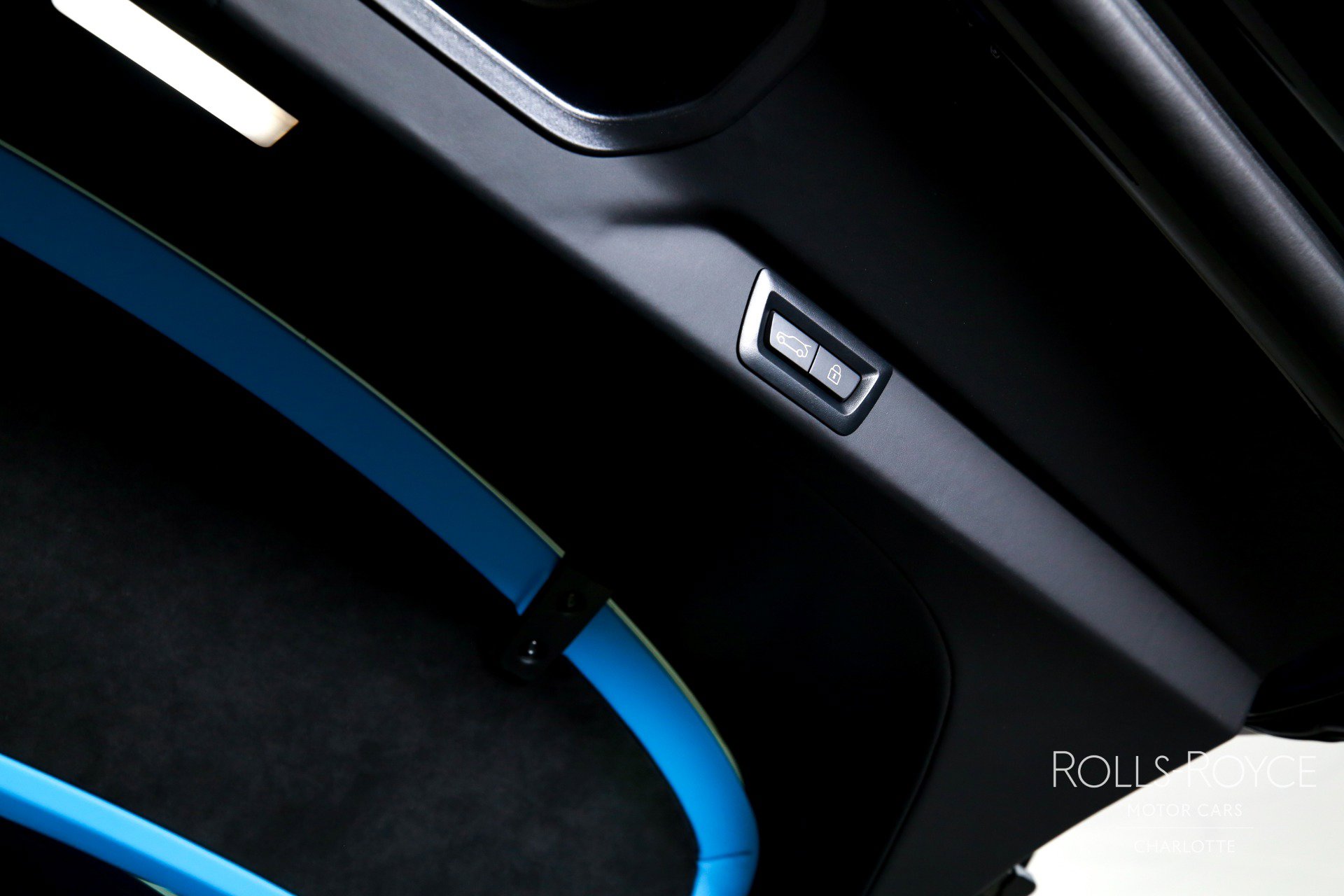 New 2026 Rolls-Royce Cullinan Black Badge image 27