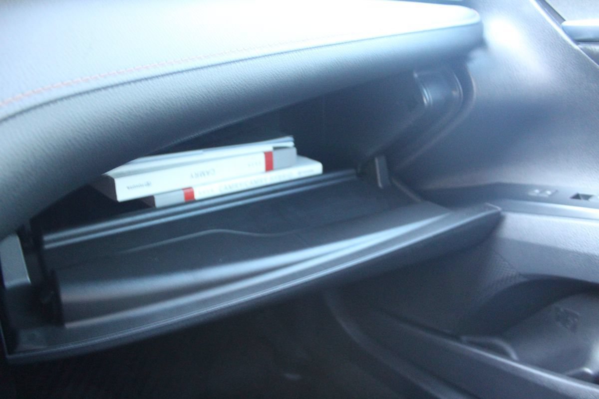 Used 2020 Toyota Camry LE FWD image 29
