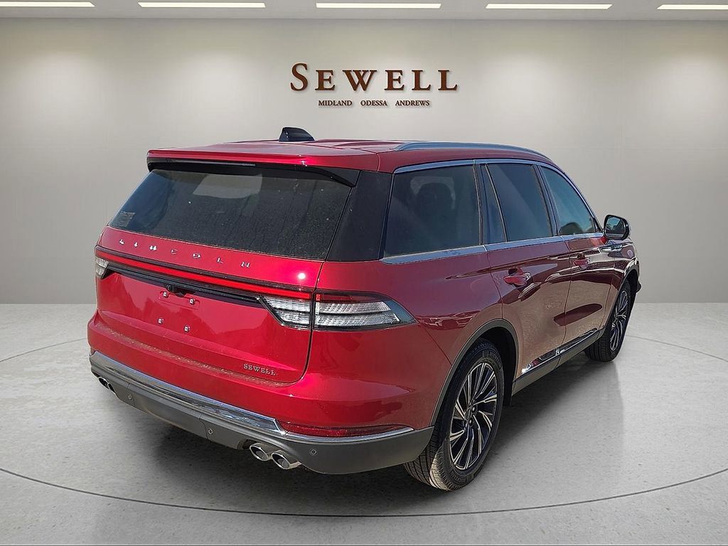 New 2026 Lincoln Aviator 2WD image 4
