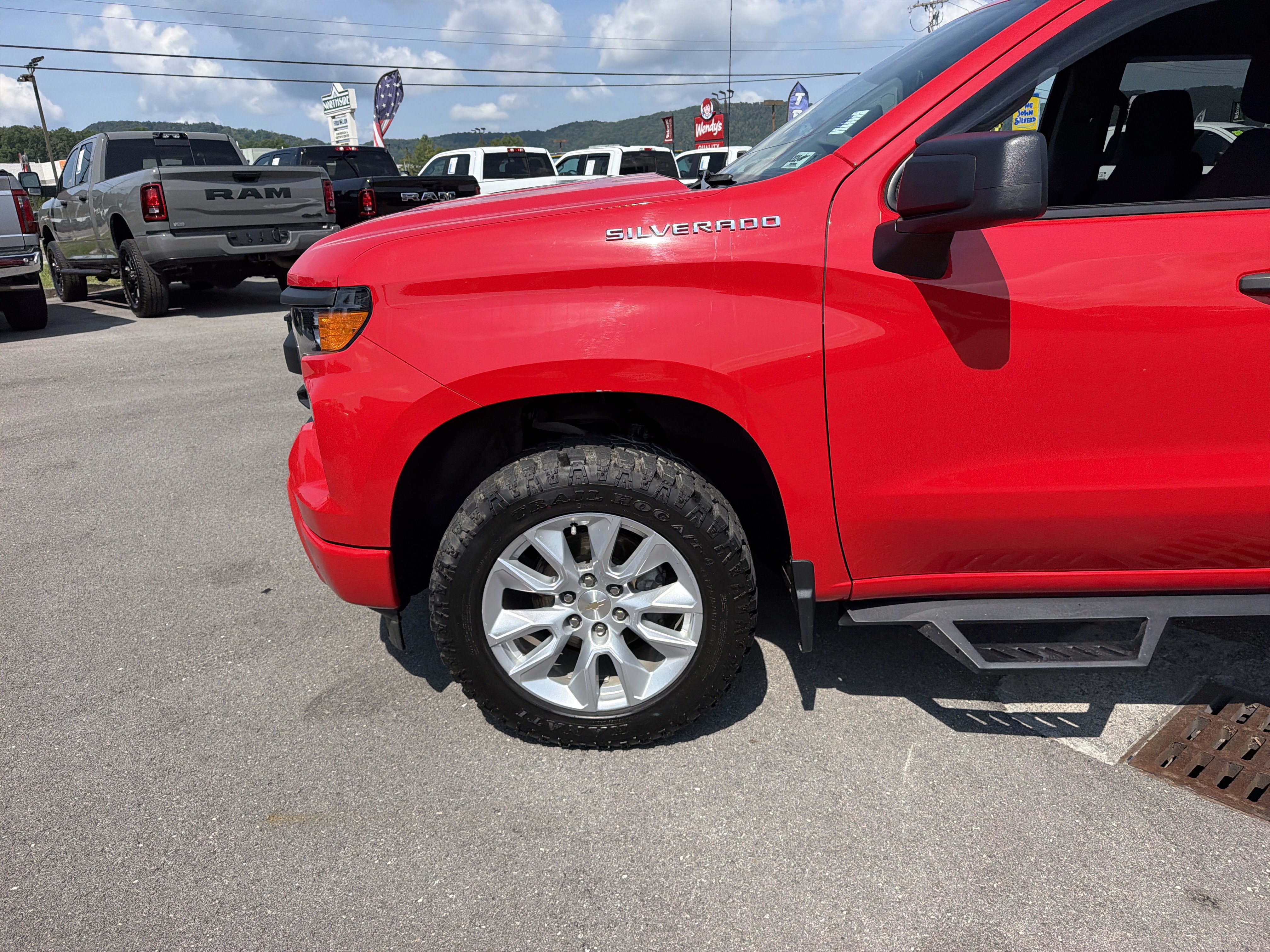 Used 2023 Chevrolet Silverado 1500 Custom AWD/4WD image 12