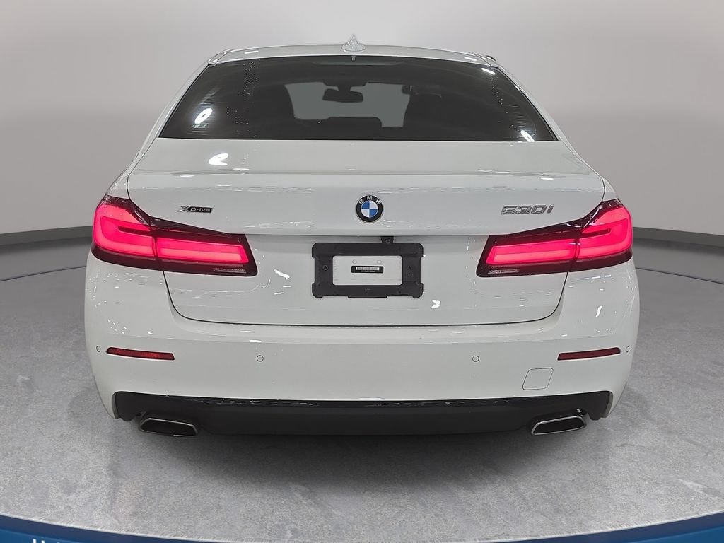 Certified 2023 BMW 530i xDrive w/ Premium Package AWD/4WD image 6