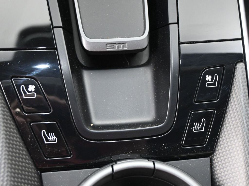 Certified 2022 Porsche 911 Turbo S AWD/4WD image 15