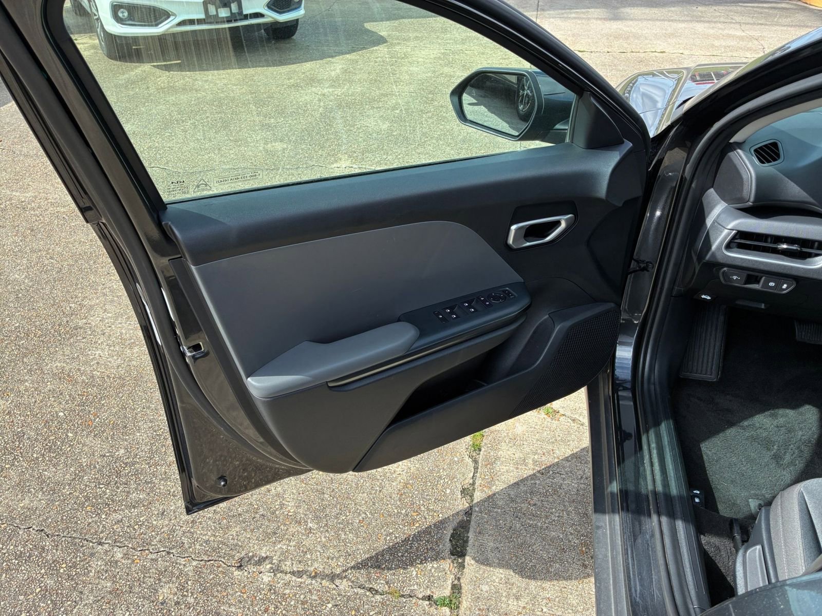 Used 2025 Kia K4 LXS FWD image 15