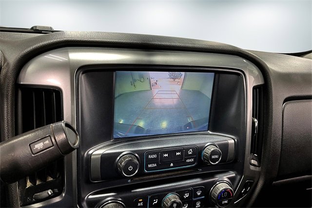 Used 2018 Chevrolet Silverado 1500 LT w/ Midnight Edition image 13