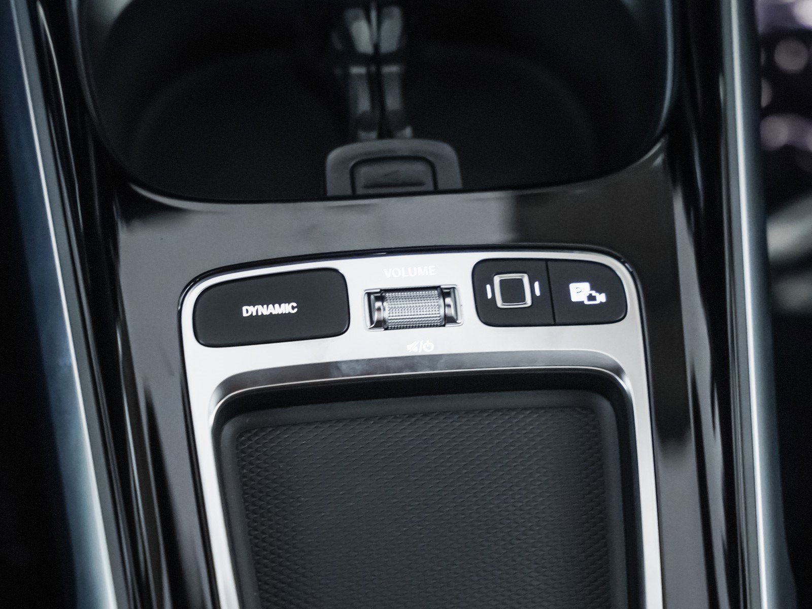 New 2025 Mercedes-Benz GLB 250 4MATIC image 17