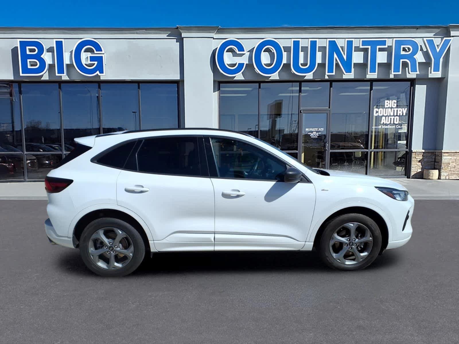 Used 2023 Ford Escape ST-Line AWD/4WD image 4