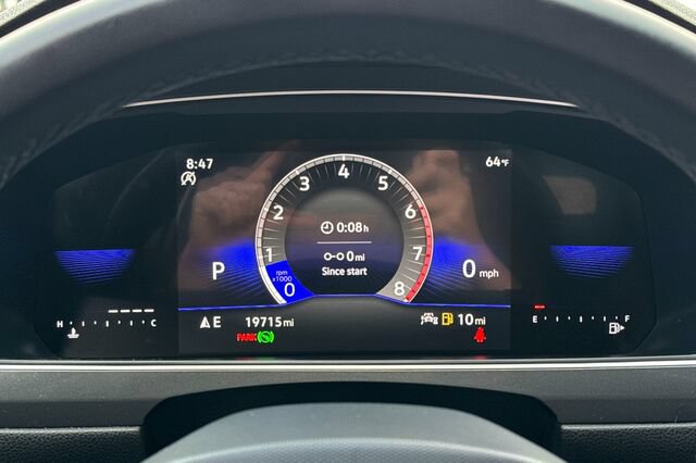 Used 2024 Volkswagen Tiguan SE R-Line FWD image 25