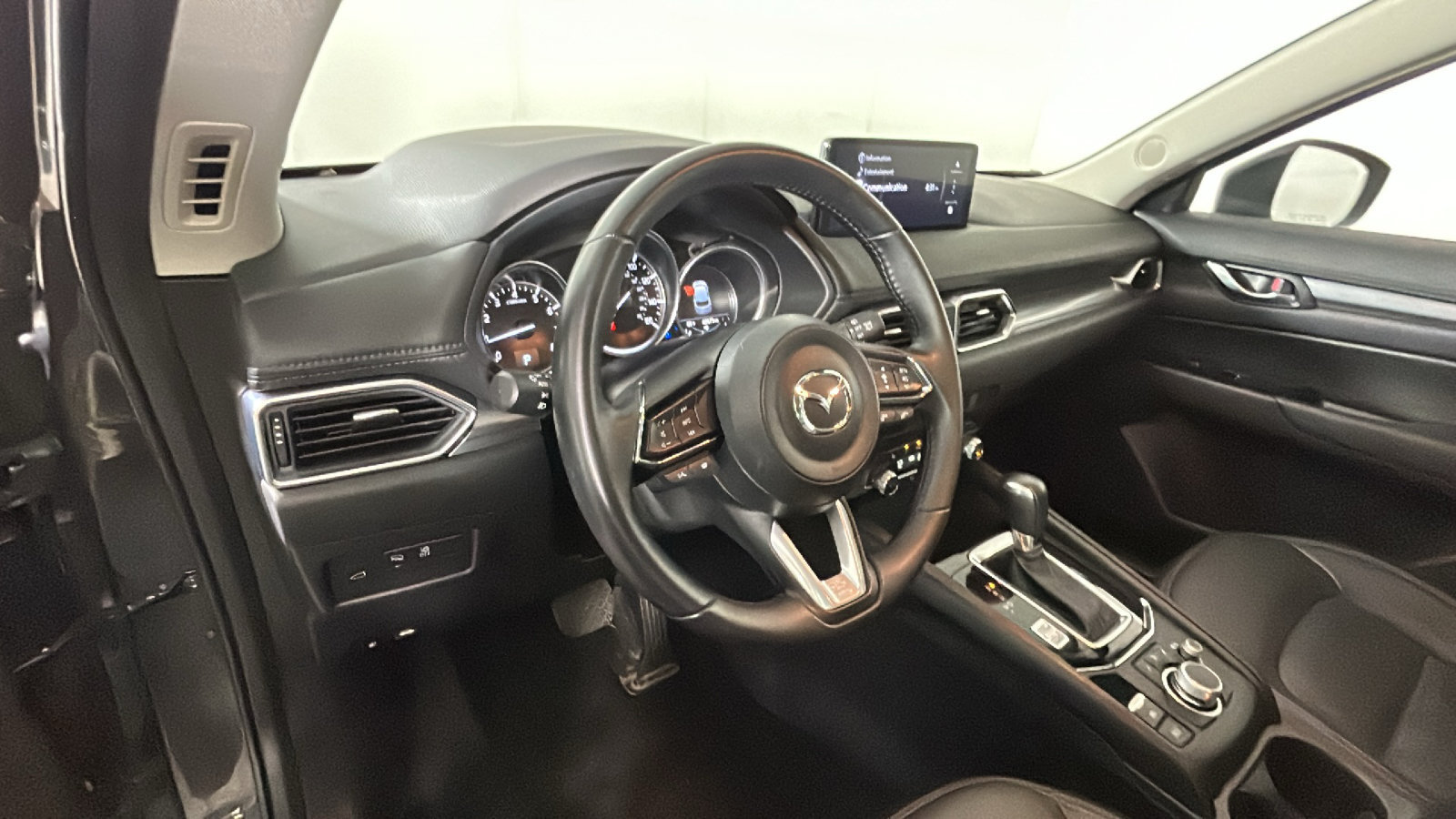 Used 2025 MAZDA CX-5 AWD 2.5 S w/ Preferred Package image 16