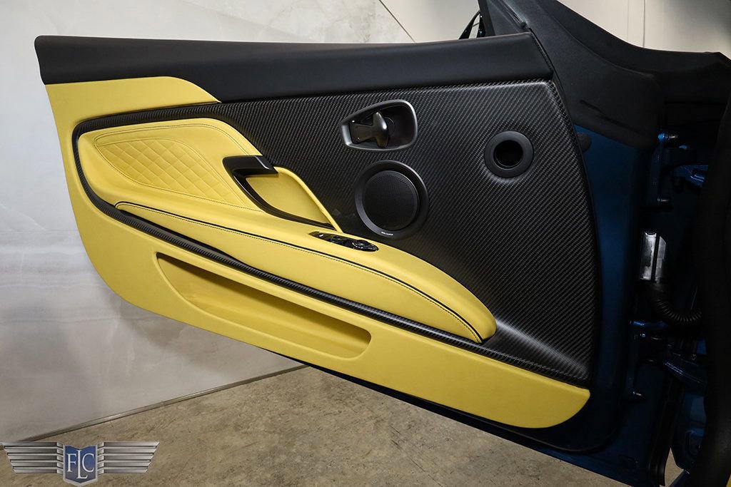 Used 2023 Aston Martin DBS Superleggera Volante image 27