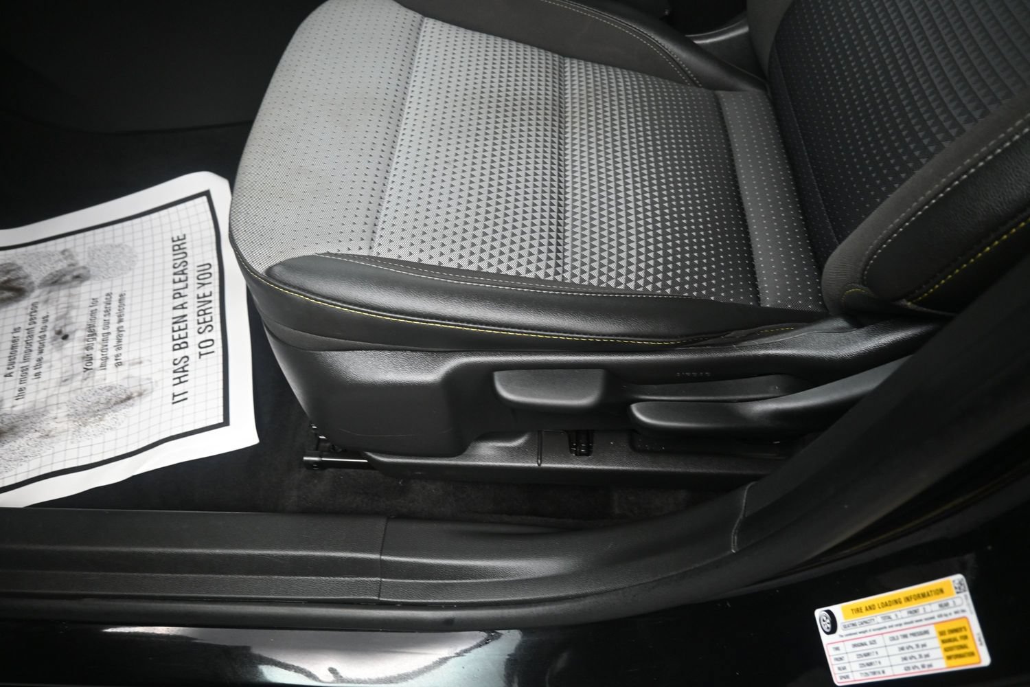 Used 2024 Chevrolet Trax LT FWD image 16