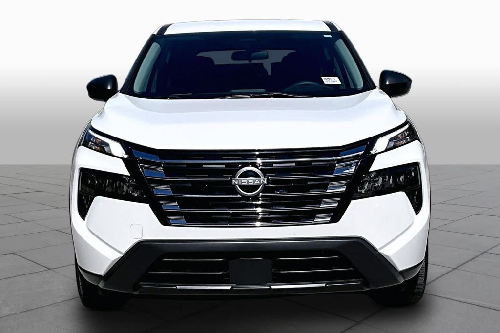 Used 2024 Nissan Rogue S FWD image 3