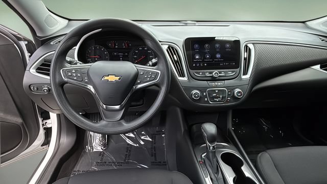 Used 2023 Chevrolet Malibu LS FWD image 10