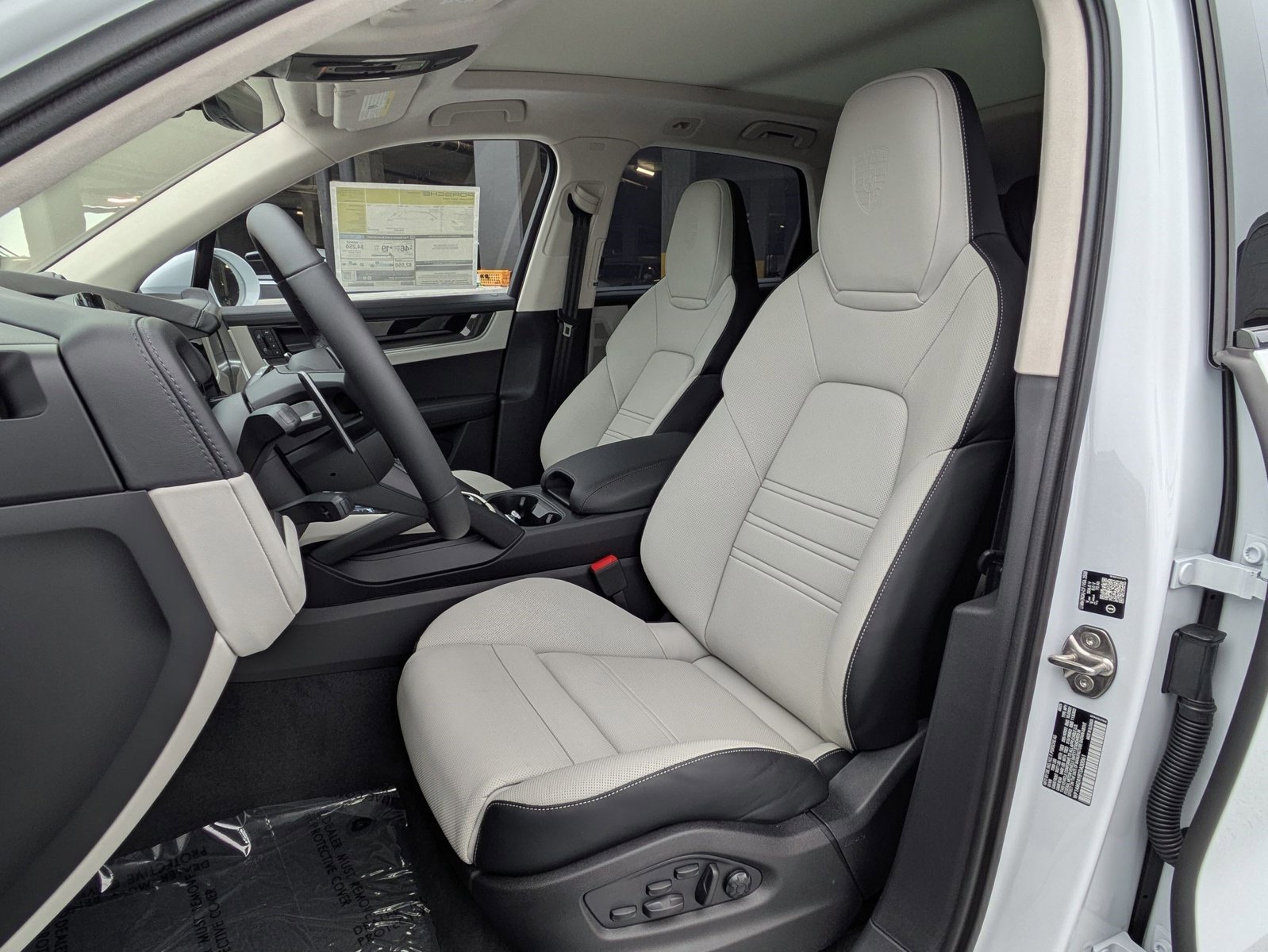 New 2026 Porsche Cayenne Turbo image 5