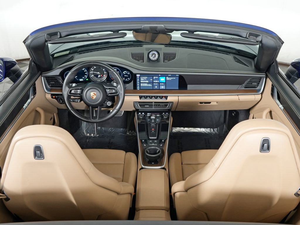 Certified 2020 Porsche 911 Carrera 4S image 24