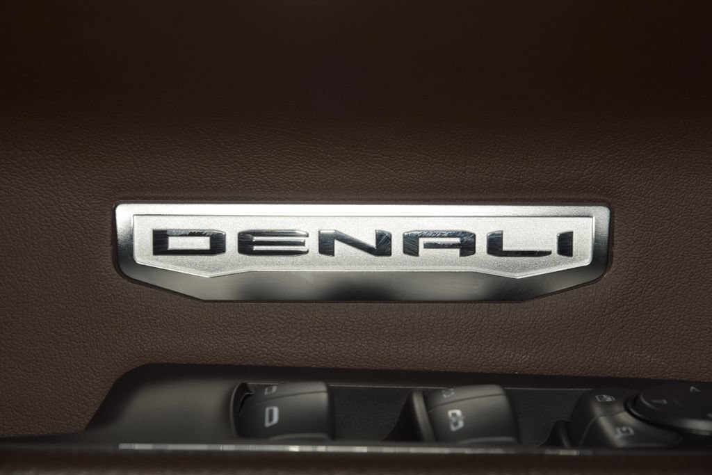Used 2024 GMC Sierra 1500 Denali AWD/4WD image 54
