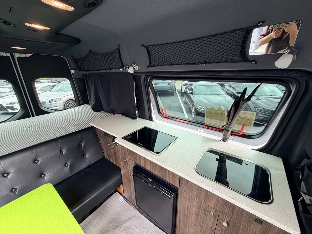 Used 2019 Mercedes-Benz Sprinter 2500 image 28