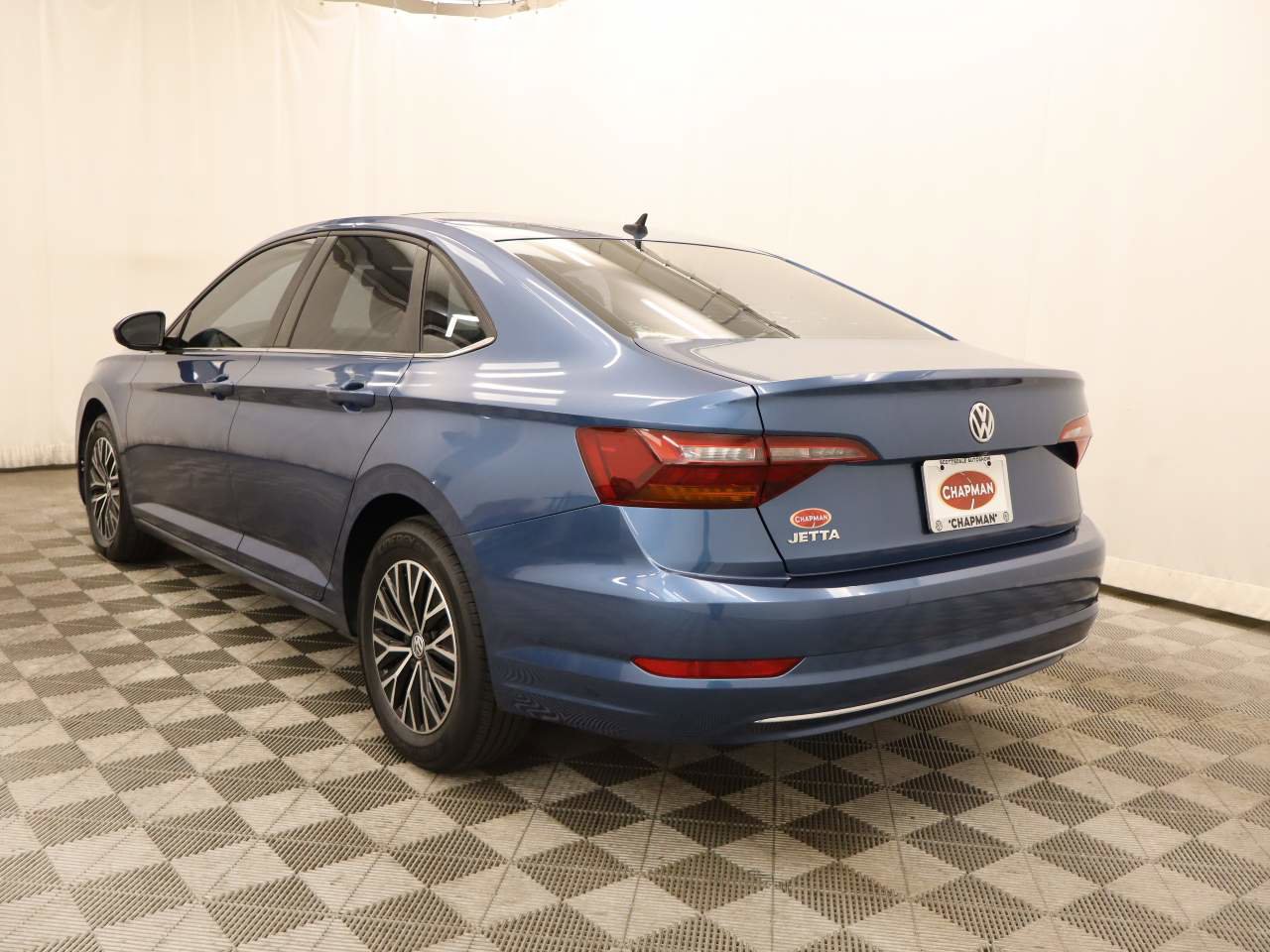 Used 2019 Volkswagen Jetta SE image 3