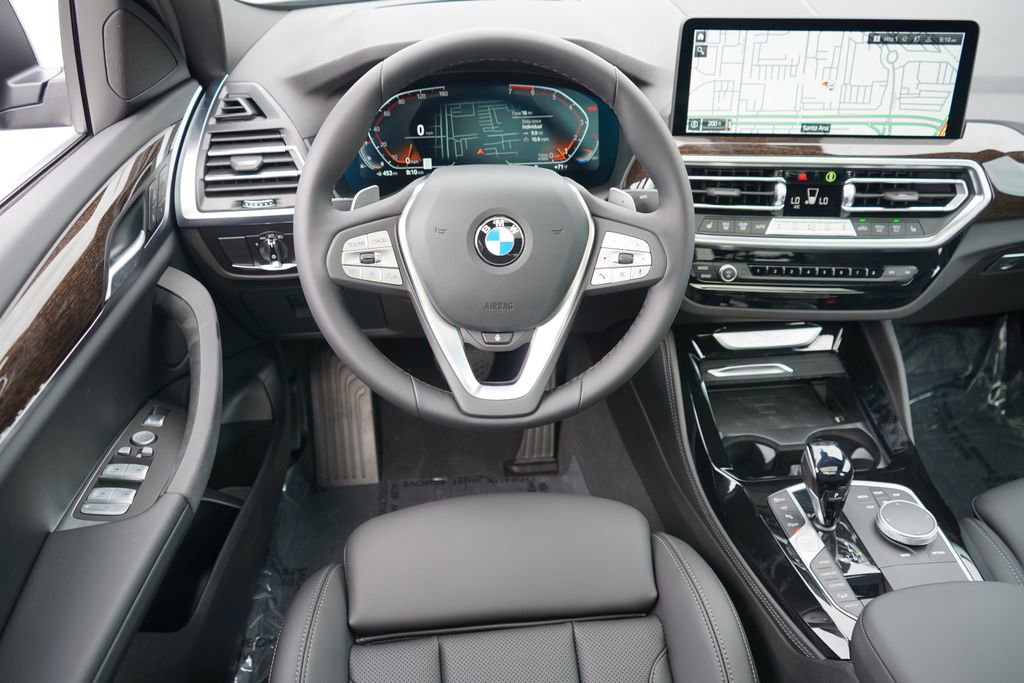 Used 2025 BMW X4 xDrive30i w/ Premium Package image 15