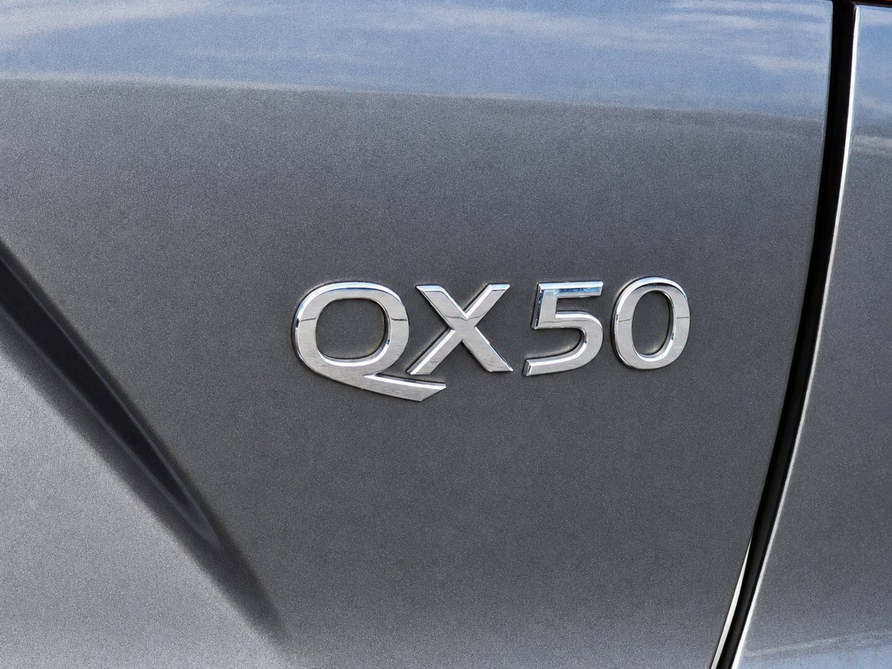 Used 2020 INFINITI QX50 Sensory w/ Proactive Package AWD/4WD image 7
