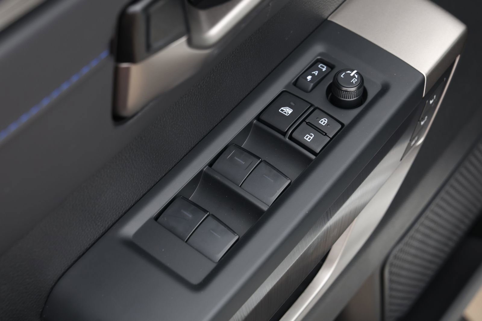 New 2026 Toyota Tundra Platinum image 33