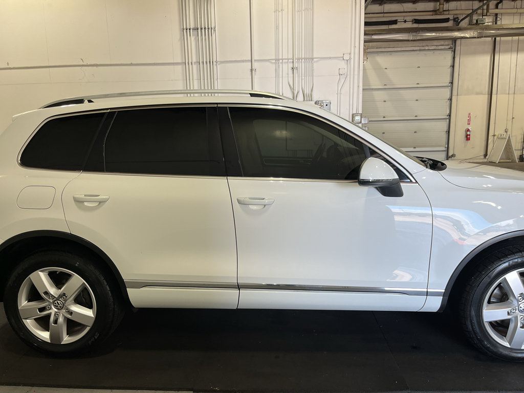 Used 2013 Volkswagen Touareg VR6 AWD/4WD image 4