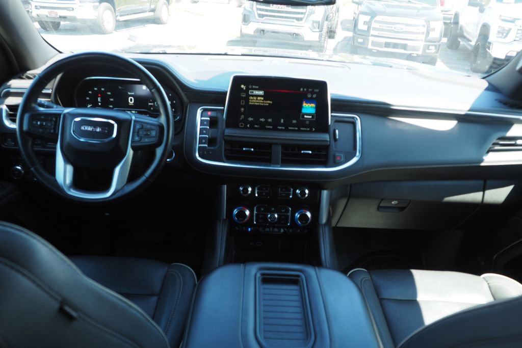 Used 2022 GMC Yukon XL SLT w/ SLT Luxury Package AWD/4WD image 18