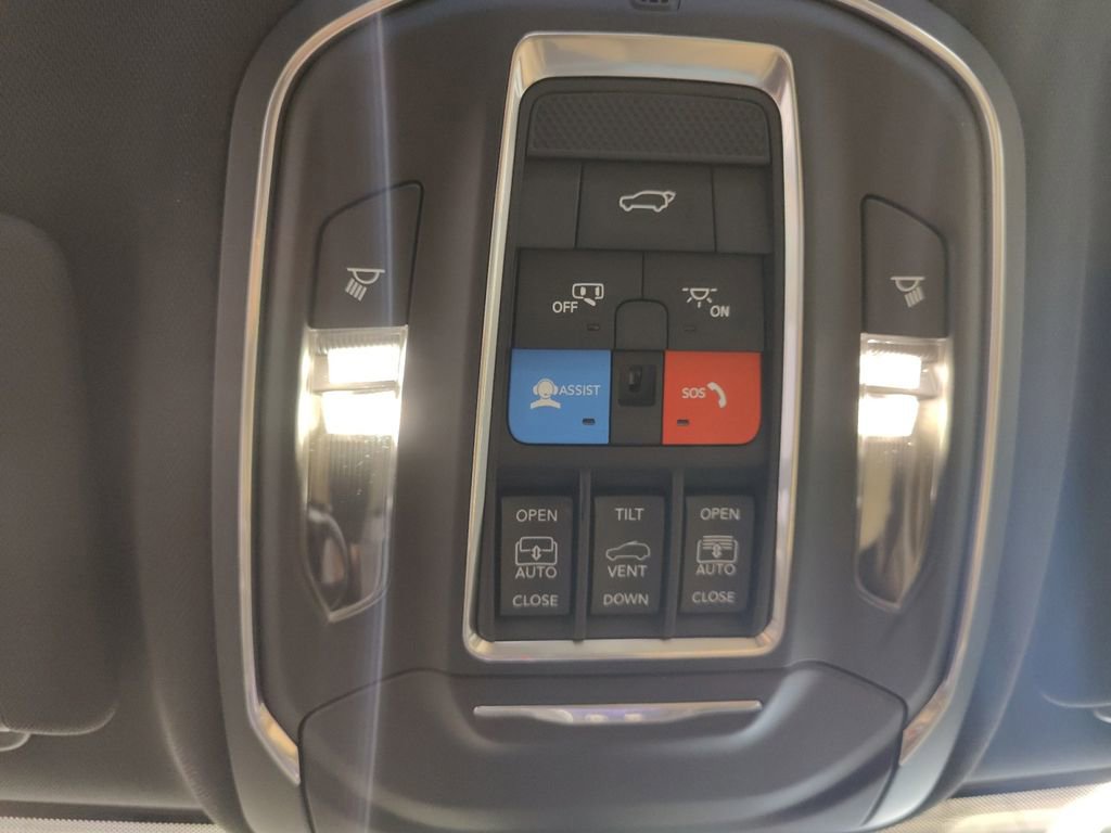 New 2025 Jeep Grand Cherokee L Limited w/ Luxury Tech Group II image 27