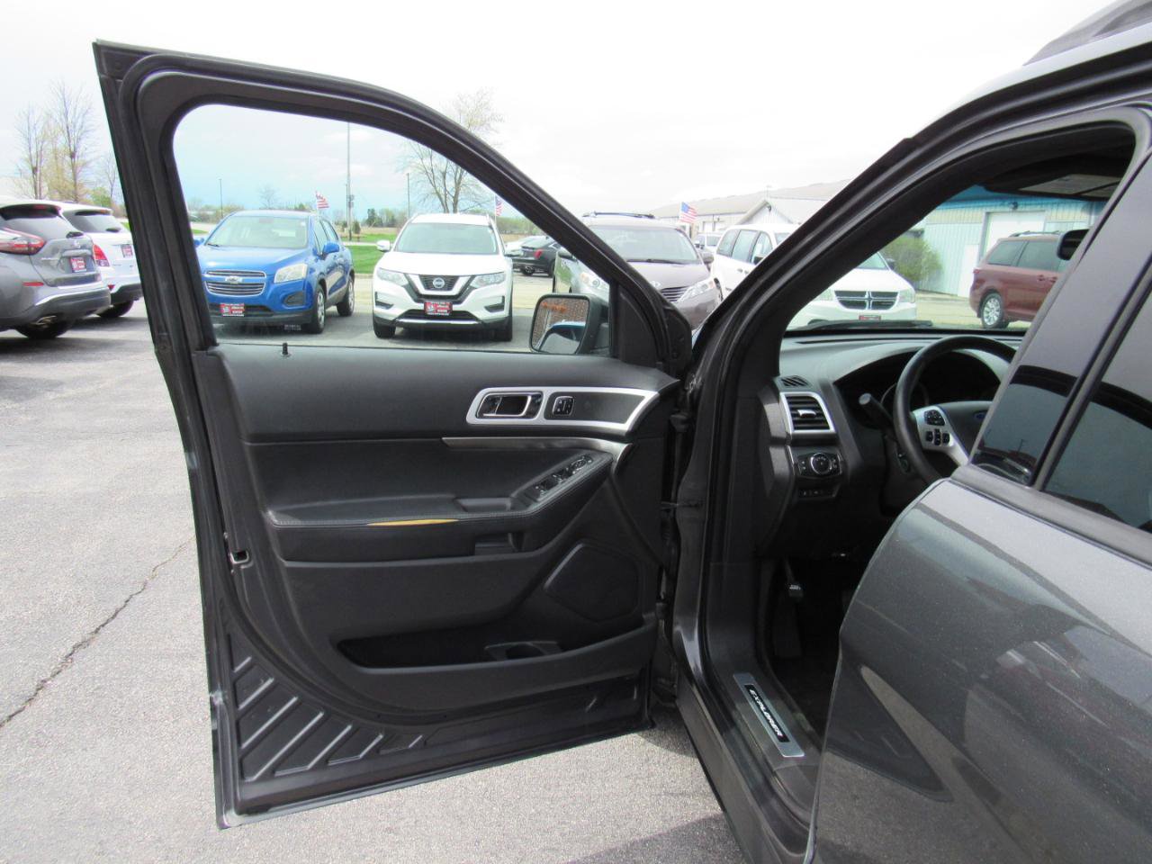 Used 2015 Ford Explorer Sport w/ Equipment Group 401A image 12