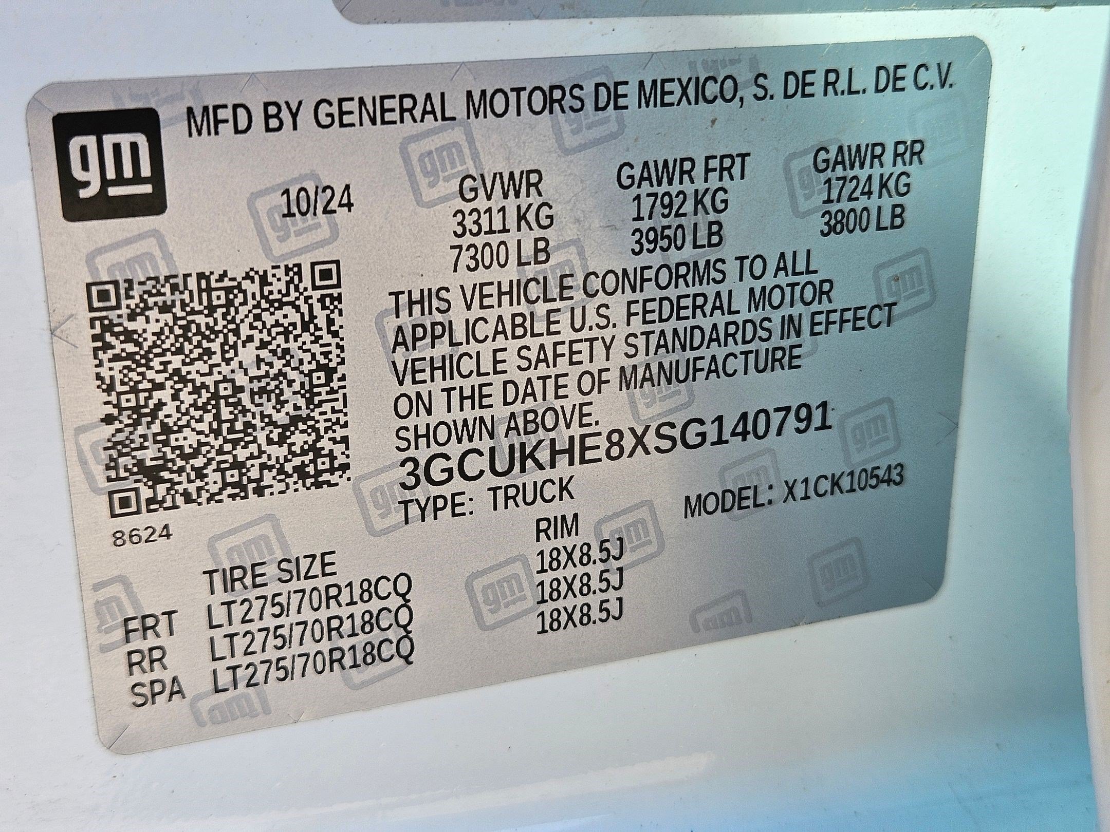 Used 2025 Chevrolet Silverado 1500 ZR2 w/ Technology Package AWD/4WD image 35