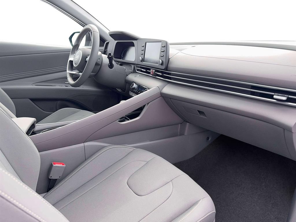 New 2026 Hyundai Elantra SEL Sport Premium FWD image 16