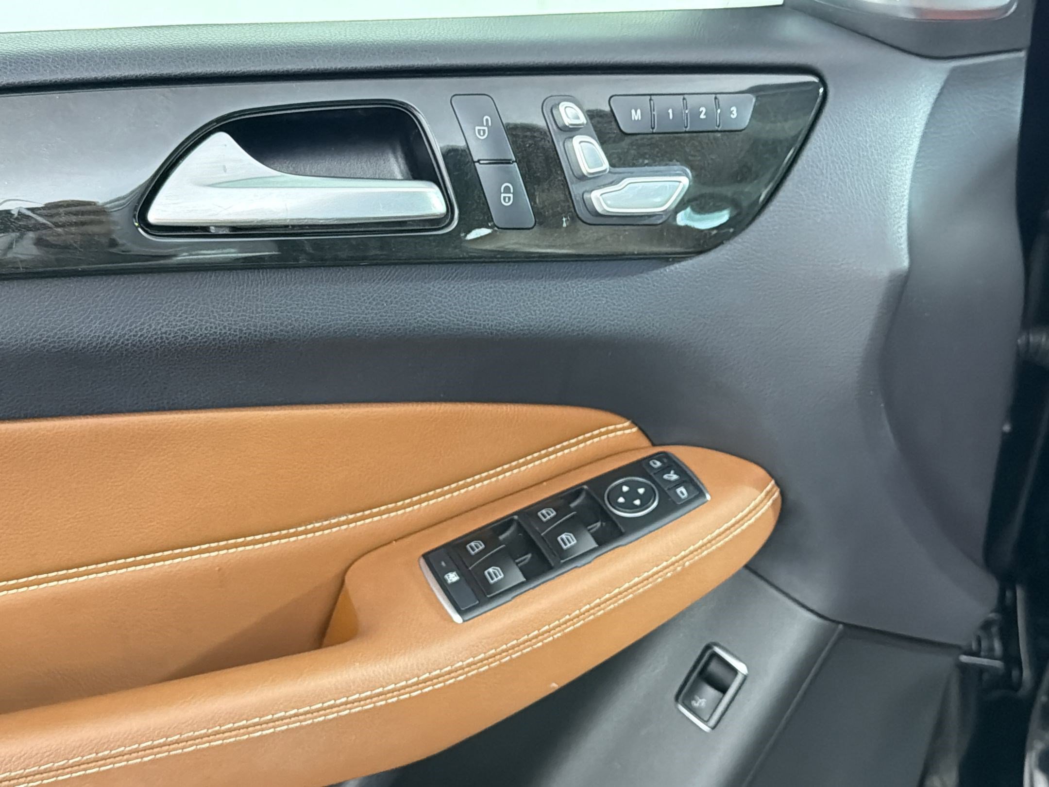 Certified 2017 Mercedes-Benz GLS 450 4MATIC image 22