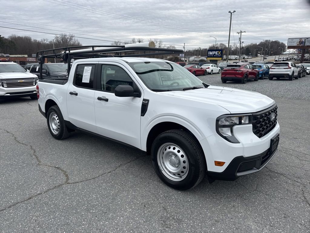 Used 2025 Ford Maverick XLT w/ Equipment Group 302A AWD/4WD image 7