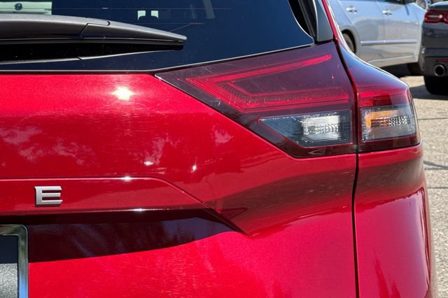 Used 2024 Nissan Rogue SV AWD/4WD image 50