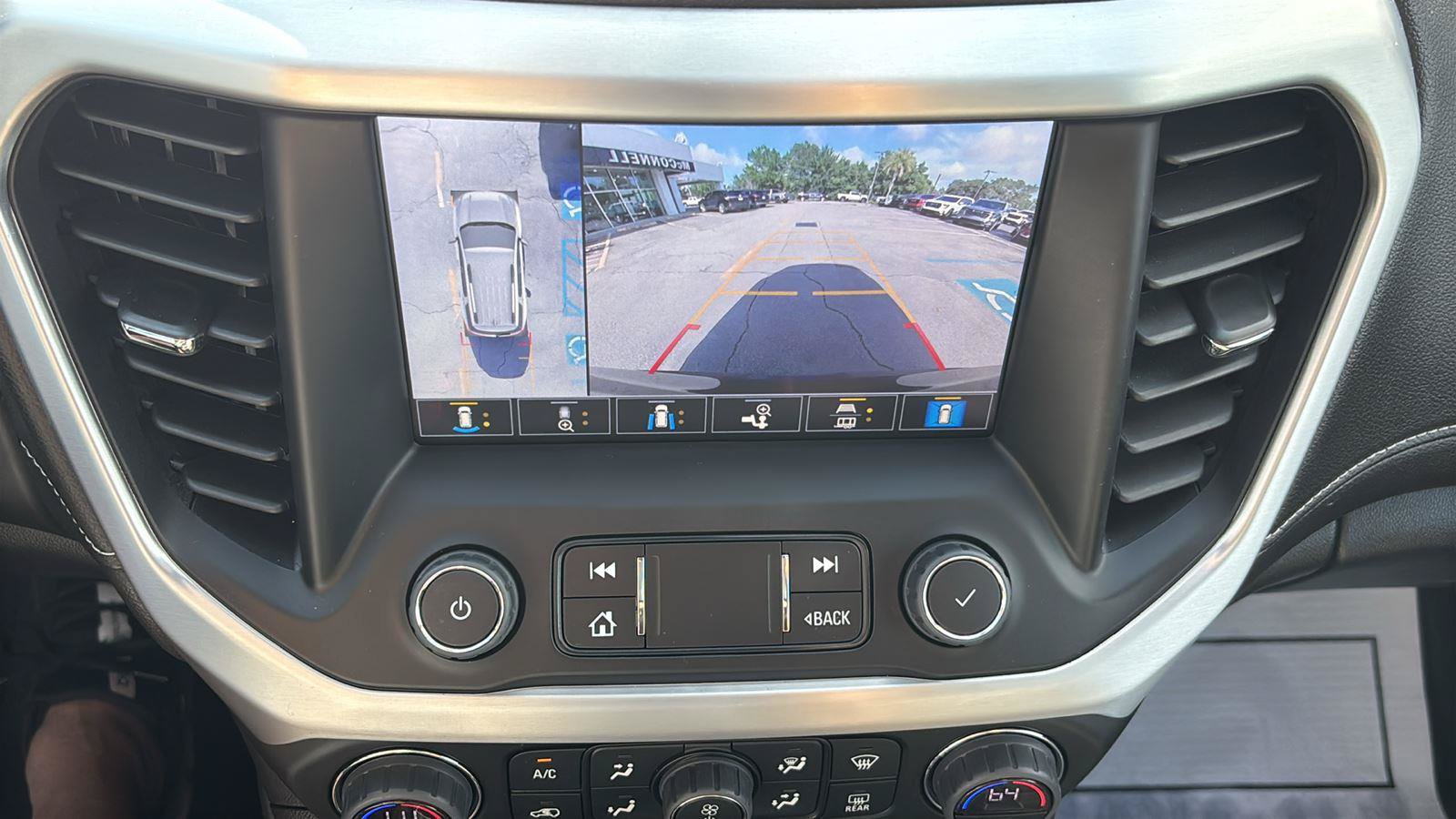 Certified 2023 GMC Acadia SLT w/ Technology Package FWD image 35