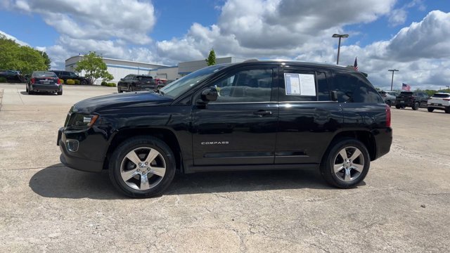 Used 2017 Jeep Compass High Altitude AWD/4WD image 5