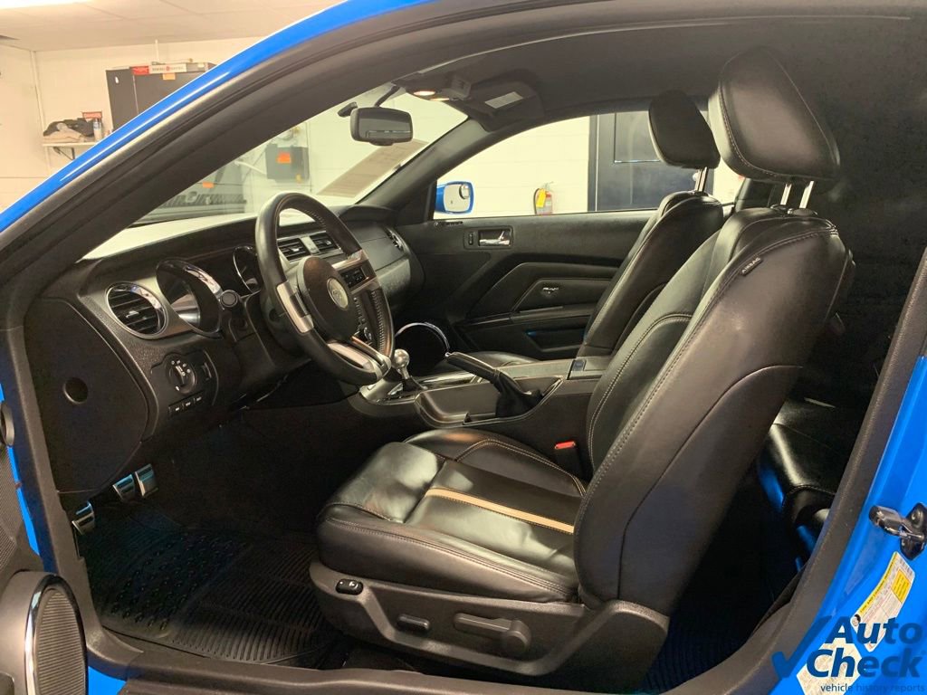 Used 2010 Ford Mustang GT image 13