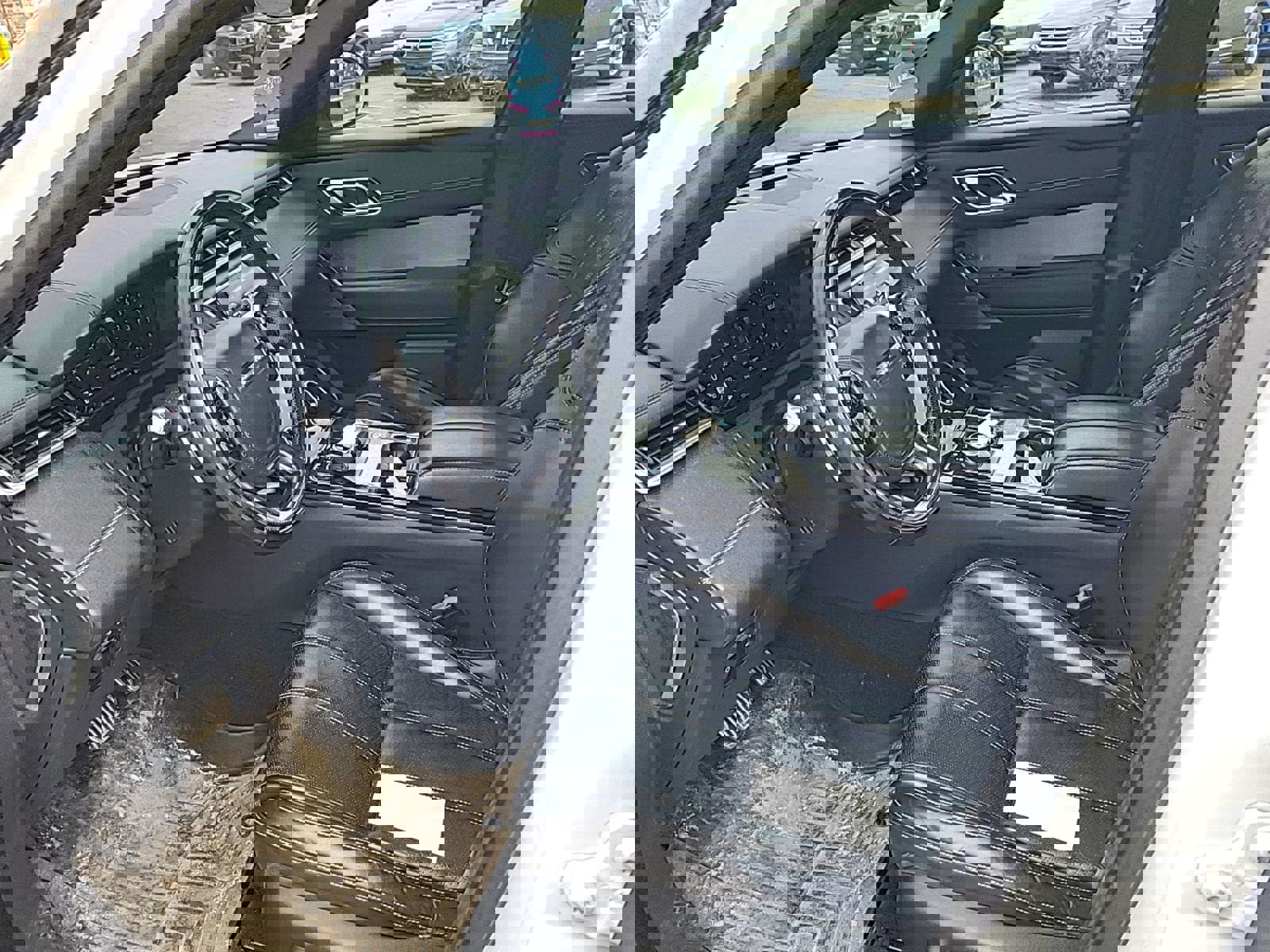 Used 2018 Land Rover Range Rover Velar R-Dynamic HSE image 8