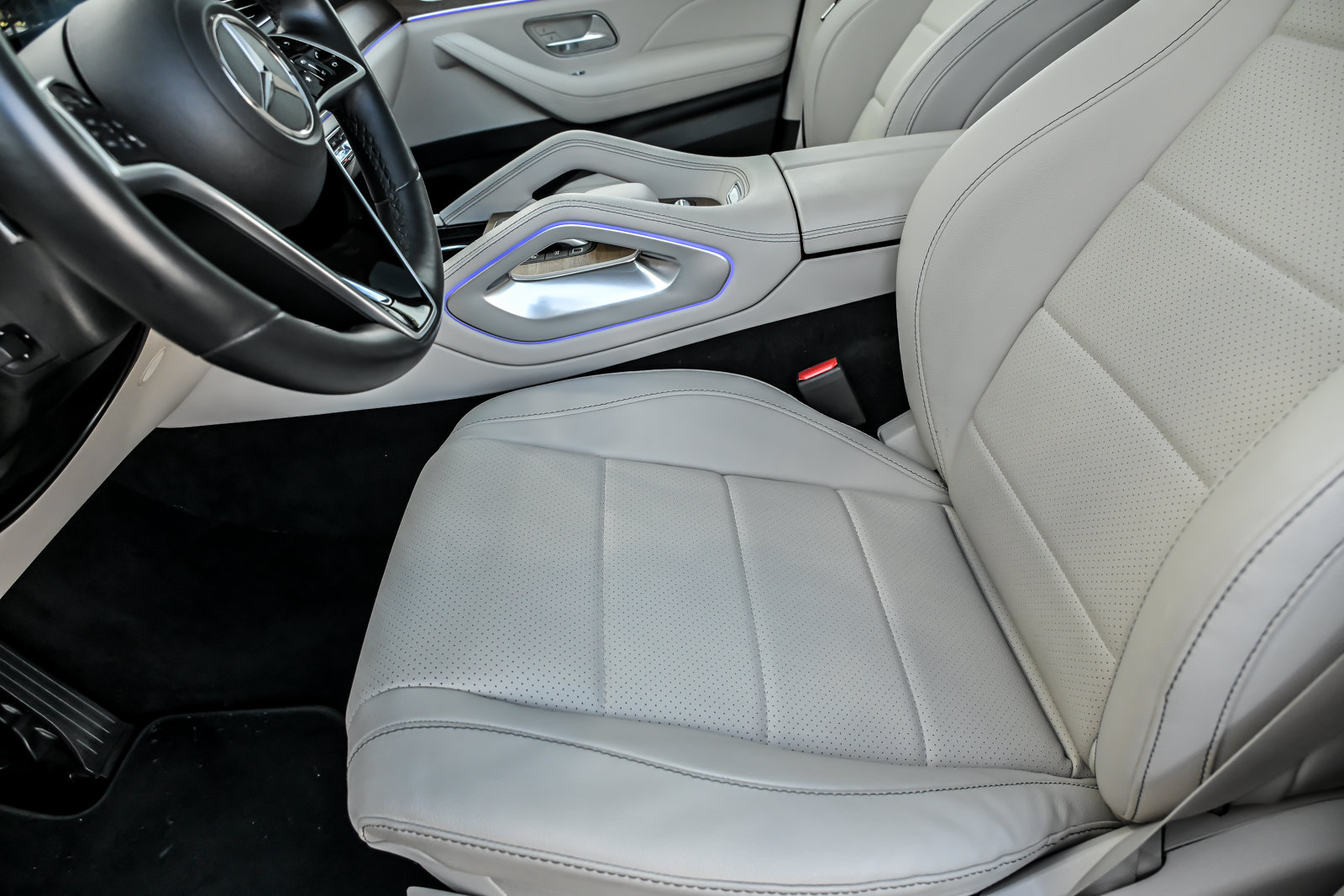 Used 2025 Mercedes-Benz GLS 450 4MATIC image 20