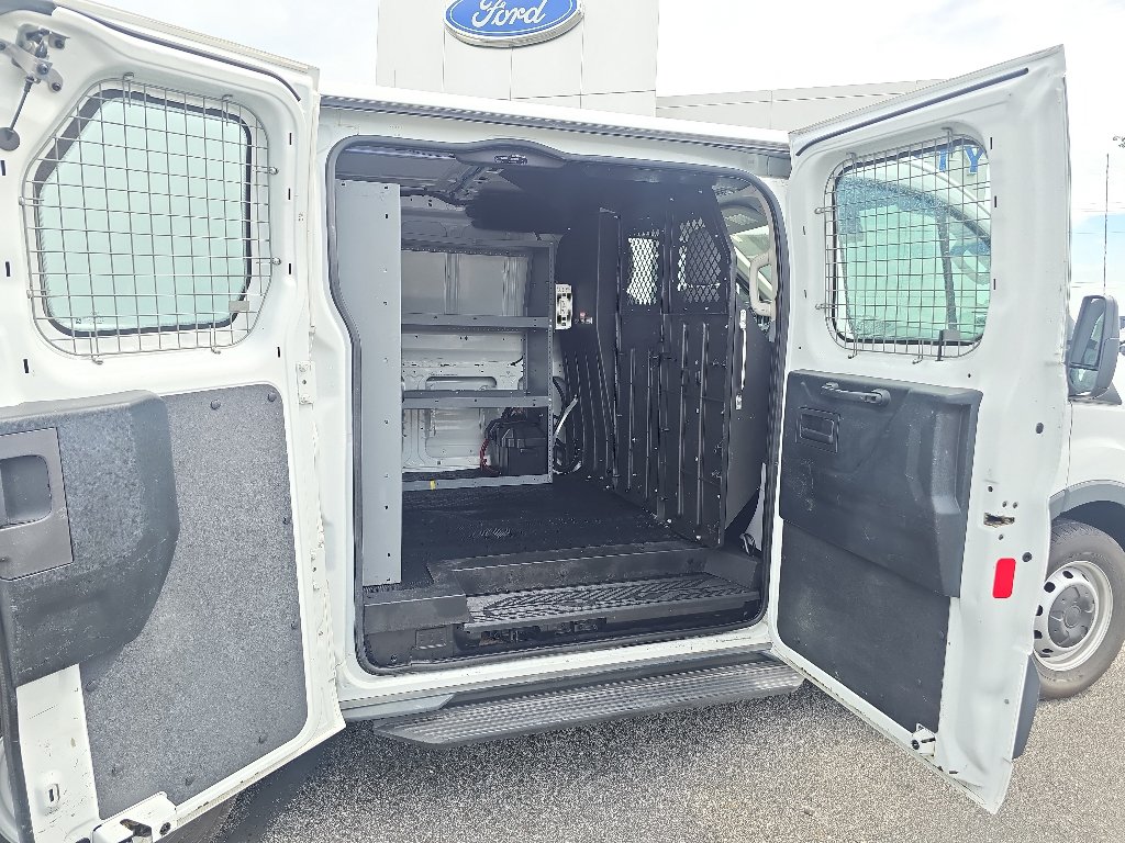 Used 2016 Ford Transit 250 130 Low Roof RWD image 14