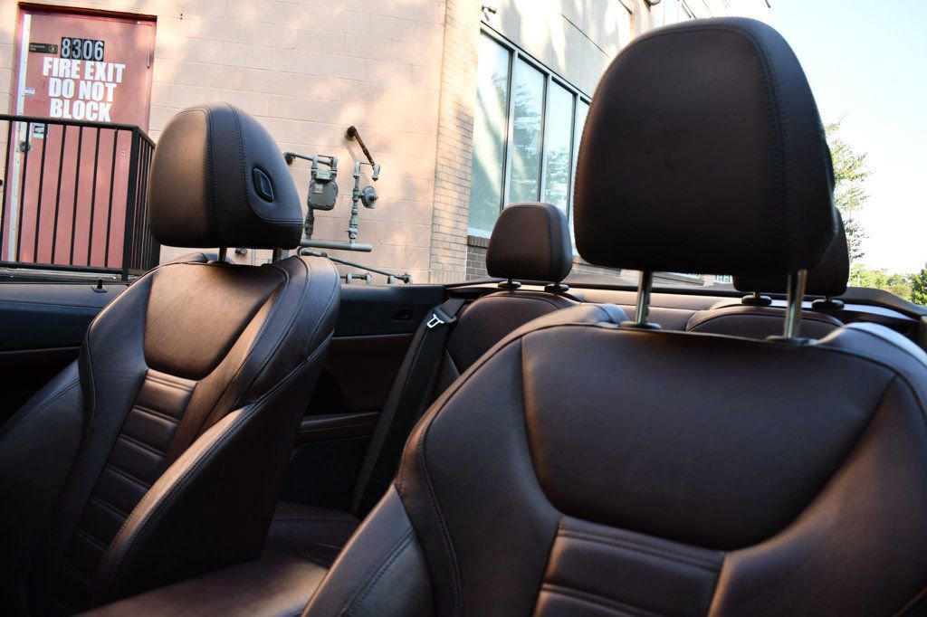 Used 2022 BMW M440i Convertible image 24