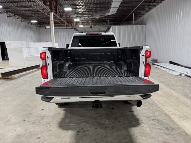 Used 2025 Chevrolet Silverado 2500 LT w/ Convenience Package image 33