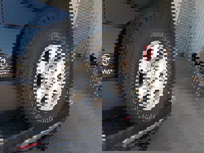 Used 2007 Toyota FJ Cruiser 4WD image 33