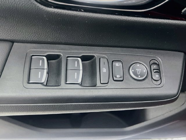 Used 2026 Honda CR-V Sport Touring image 12