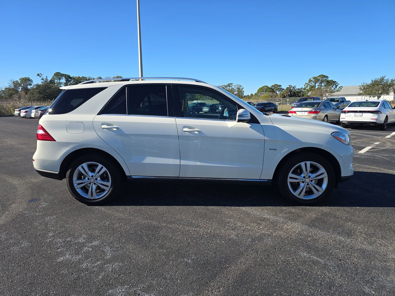 Used 2012 Mercedes-Benz ML 350 4MATIC image 3