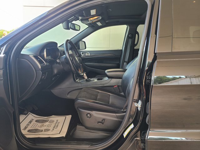 Used 2020 Jeep Grand Cherokee Altitude image 4