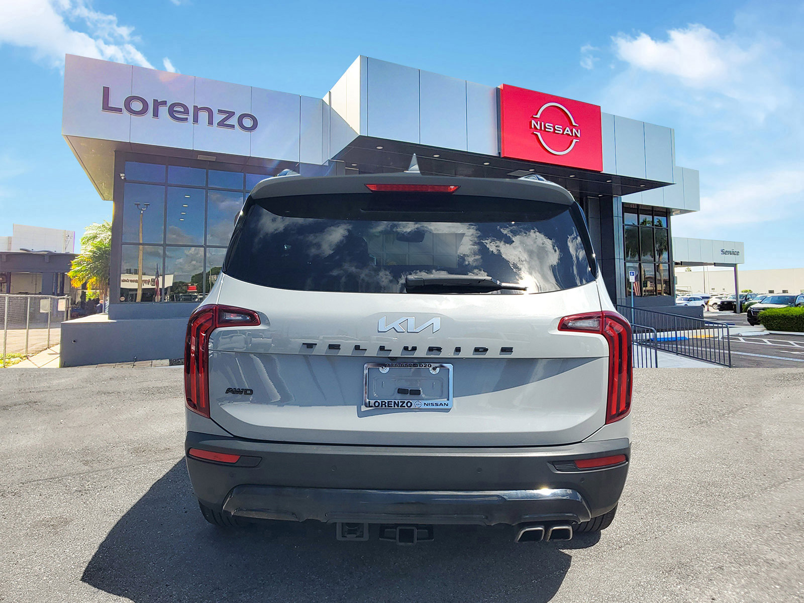 Used 2022 Kia Telluride EX w/ EX Premium Package image 6