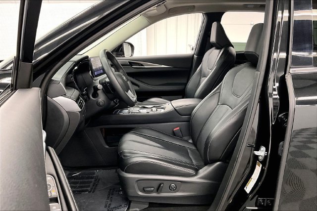 Used 2024 INFINITI QX60 Luxe AWD/4WD image 23