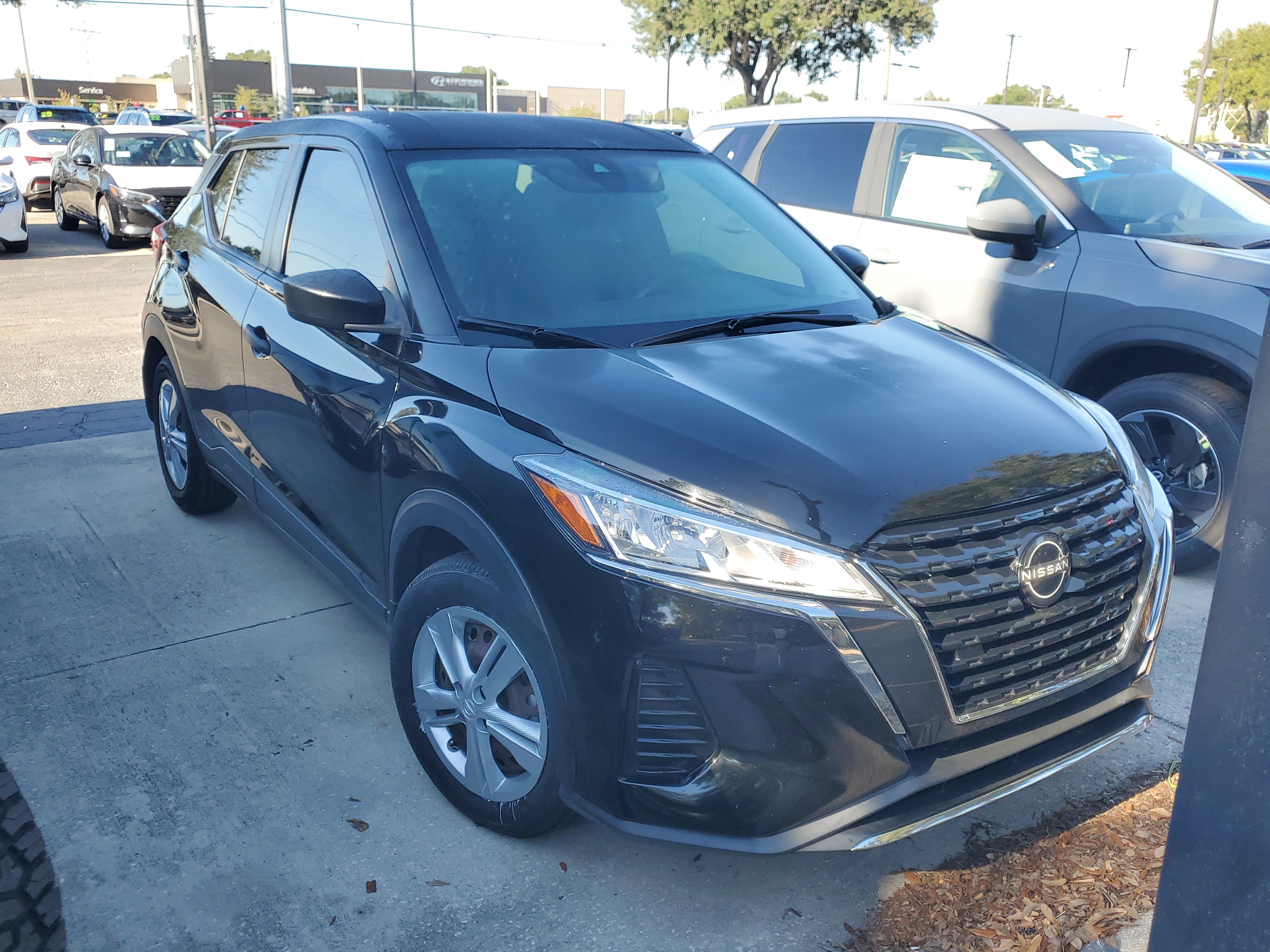 Certified 2022 Nissan Kicks S